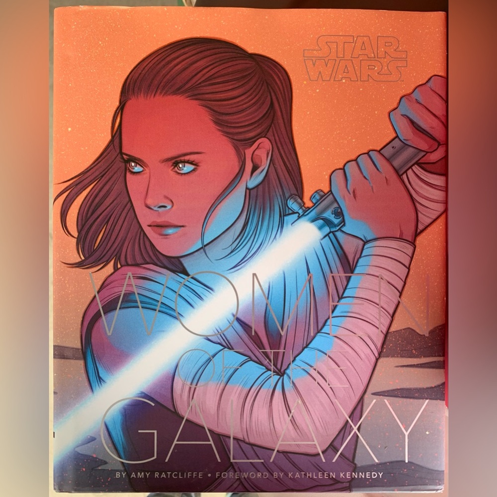 STAR WARS Women of the Galaxy art book